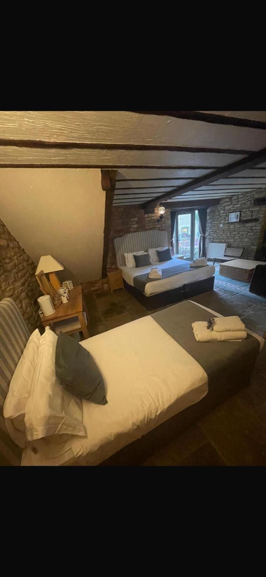 The Kings Arms Hotel Чипинг Нортън Стая снимка
